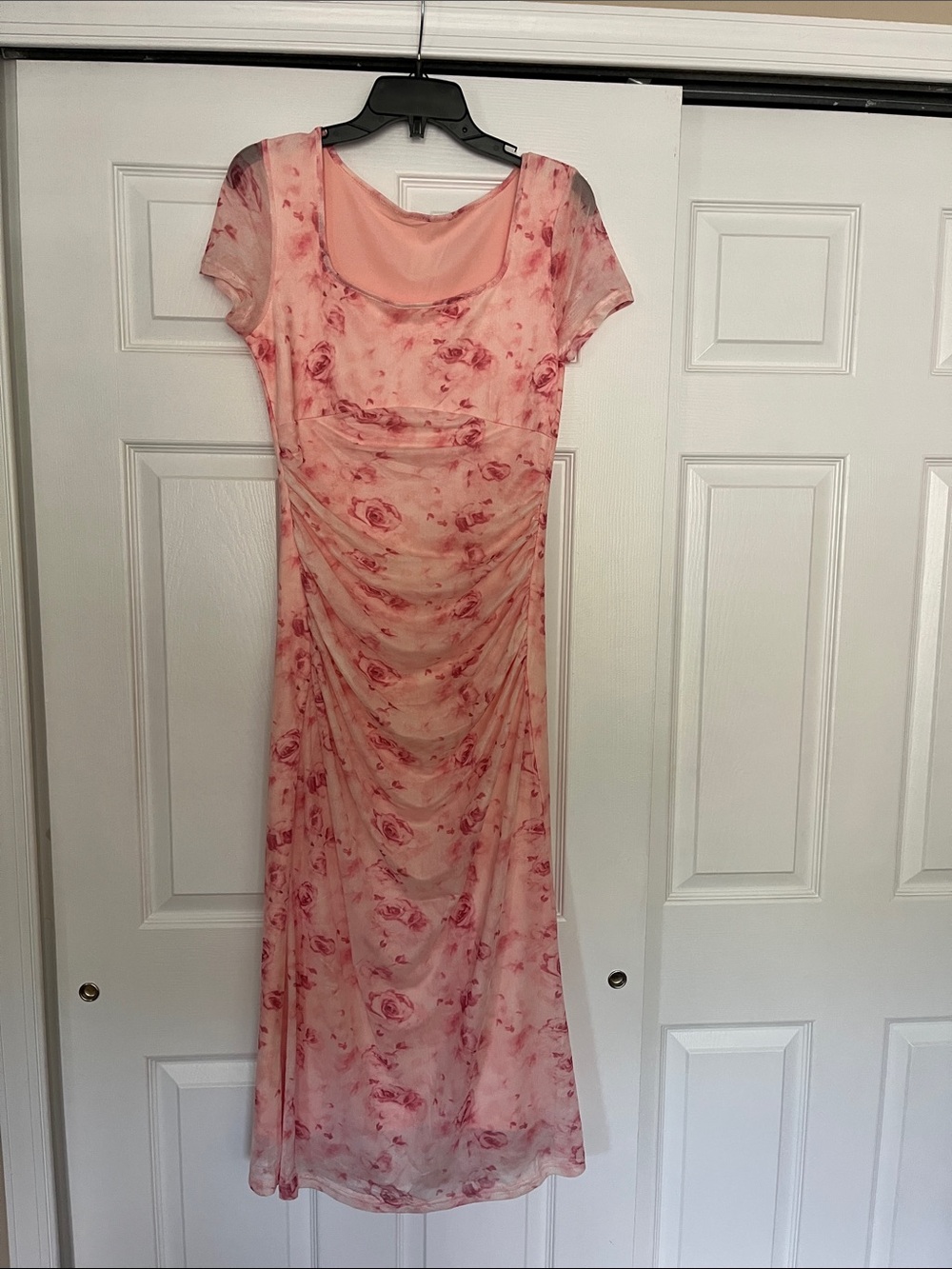 SHEIN Pink Floral Scoop Neck Maxi Dress